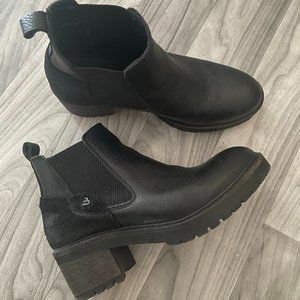 Size 40 Bull Boxer Chelsea